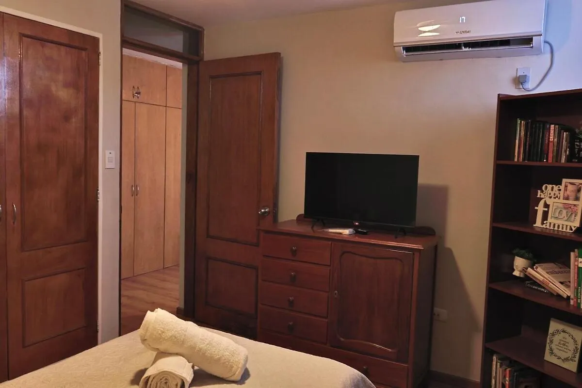 Beautiful And Comfortable Apartment For 4 People In La Tahona Caracas