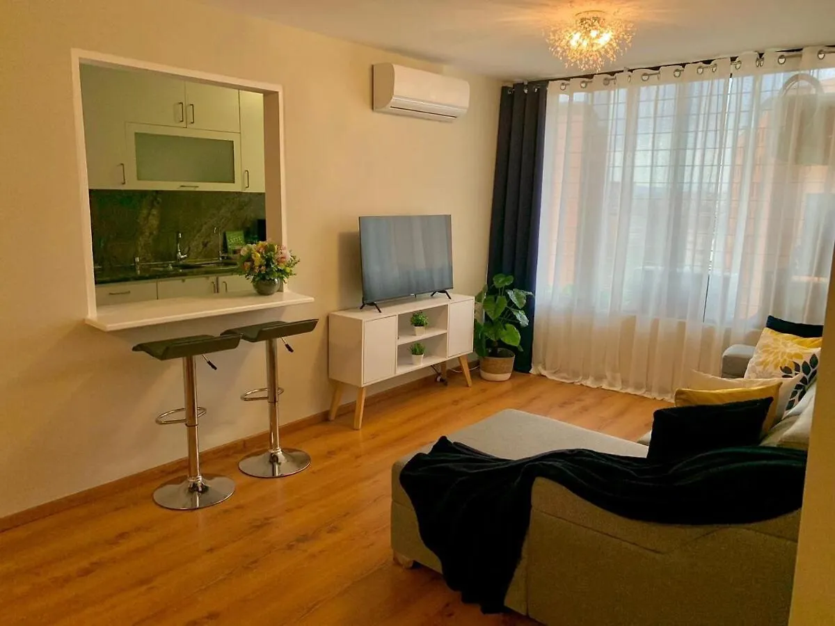 Comfortable Apartment For 4 People In La Tahona Caracas
