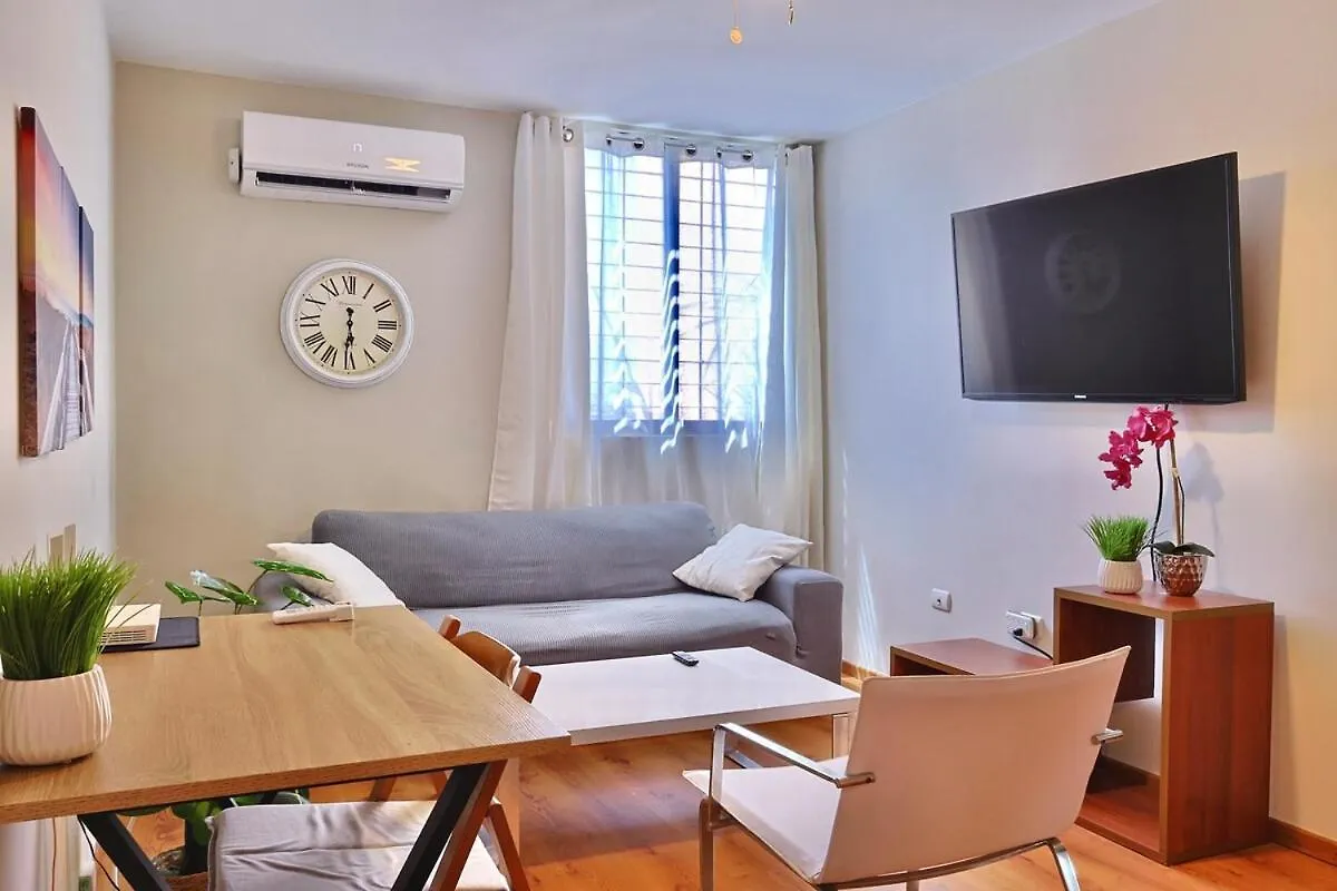 Comfortable Apartment For 4 People In La Tahona Caracas